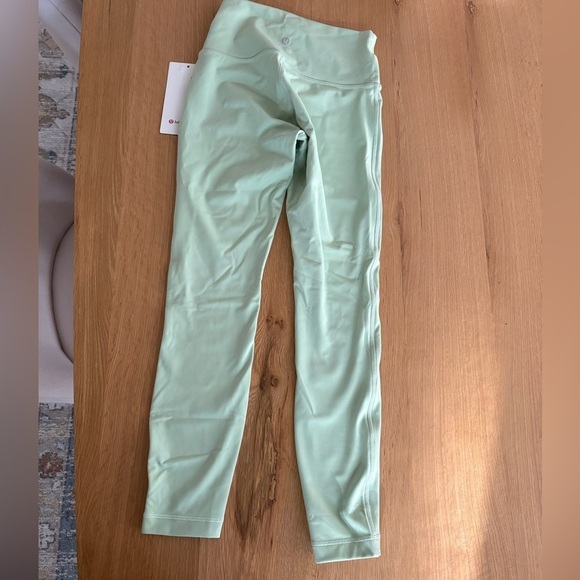 NWT Lululemon Wunder Under HR Leggings - Picture 4 of 4